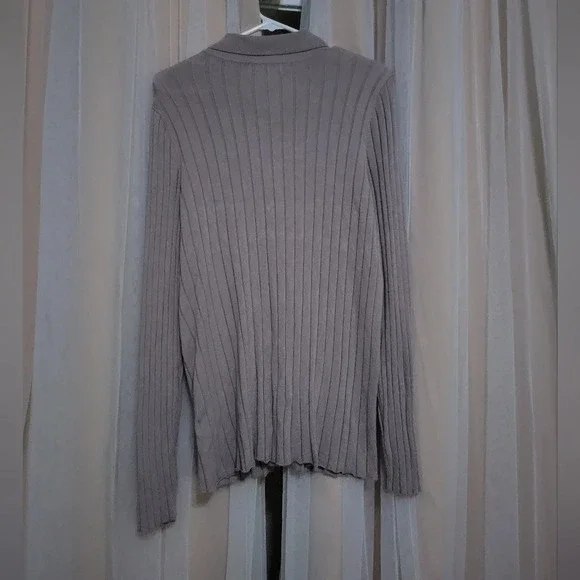 Liz Claiborne Long Sleeve Button Front Collared Tunic Sweater, Beige, EUC! - Picture 3 of 9